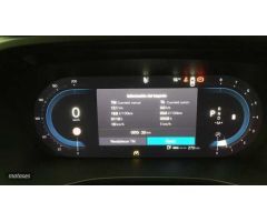 Volvo XC40 XC40 PLUS B3 MILD HYBRID GASOLINA de 2025 con 4 Km por 40.900 EUR. en Cantabria