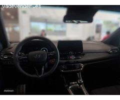 Hyundai i30 1.0 TGDI N Line 100 de 2025 con 9 Km por 26.600 EUR. en Cadiz