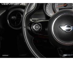 Mini Cooper Mini Cooper Aut. de 2019 con 69.200 Km por 18.990 EUR. en Cadiz
