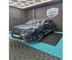 Peugeot 5008 ALLURE de 2018 con 113.018 Km por 16.200 EUR. en Granada