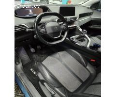 Peugeot 5008 ALLURE de 2018 con 113.018 Km por 16.200 EUR. en Granada