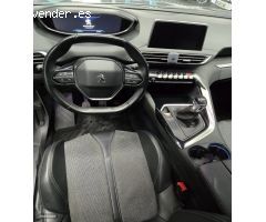 Peugeot 5008 ALLURE de 2018 con 113.018 Km por 16.200 EUR. en Granada