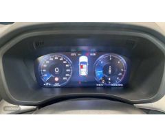 Volvo XC 60 XC60 B4(D) AWD R-Design Automatico de 2021 con 73.644 Km por 37.450 EUR. en Navarra