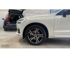 Volvo XC 60 XC60 B4(D) AWD R-Design Automatico de 2021 con 73.644 Km por 37.450 EUR. en Navarra