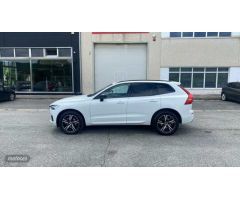 Volvo XC 60 XC60 B4(D) AWD R-Design Automatico de 2021 con 73.644 Km por 37.450 EUR. en Navarra
