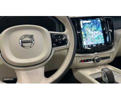 Volvo XC 60 XC60 Recharge Ultimate, T6 AWD Hibrido enchufable, Electrico/Gasolina, Dark de 2023 con