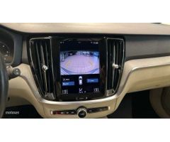 Volvo V 60 2.0 B4 D INSCRIPTION AUTO 197 CV de 2021 con 57.989 Km por 33.900 EUR. en A Coruna