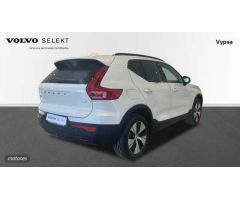 Volvo XC40 Recharge Plus, T4 plug-in hybrid, El?ctrico/Gasolina, Dark de 2023 con 26.185 Km por 37.9