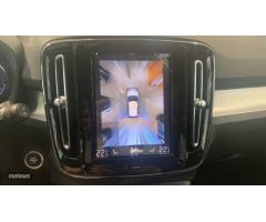 Volvo XC40 Recharge Plus, T4 plug-in hybrid, El?ctrico/Gasolina, Dark de 2023 con 26.185 Km por 37.9