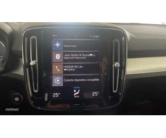Volvo XC40 XC40 Recharge Core, T4 Hibrido enchufable, Gasolina, Bright de 2023 con 16.000 Km por 39.