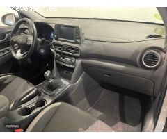 Hyundai Kona 1.0 TGDI Klass 4x2 de 2020 con 75.000 Km por 14.900 EUR. en Barcelona