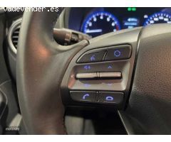 Hyundai Kona 1.0 TGDI Klass 4x2 de 2020 con 75.000 Km por 14.900 EUR. en Barcelona
