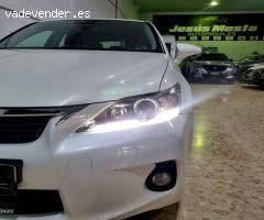 Lexus CT 200h Drive navi de 2014 con 138.000 Km por 12.300 EUR. en Sevilla