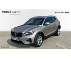 Volvo XC40 TODOTERRENO 2.0 B3 CORE AUTOMATICO 163CV 5P MILD HYBRID de 2024 con 29.005 Km por 32.650