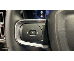 Volvo XC40 XC40 Core, B3 Mild hybrid, Gasolina de 2024 con 27.528 Km por 33.900 EUR. en Valencia