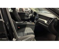 Volvo XC 60 XC60 Core, B4 Semihibrido, Diesel de 2024 con 24.000 Km por 40.900 EUR. en Valencia