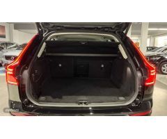 Volvo XC 60 XC60 Core, B4 Semihibrido, Diesel de 2024 con 24.000 Km por 40.900 EUR. en Valencia