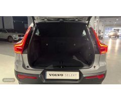 Volvo XC40 XC40 Core, B3 Mild hybrid, Gasolina de 2024 con 25.659 Km por 33.900 EUR. en Valencia