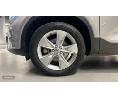 Volvo XC40 XC40 Core, B3 Mild hybrid, Gasolina de 2024 con 25.659 Km por 33.900 EUR. en Valencia