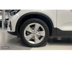Volvo XC40 2.0 B3 CORE AUTO 163 5P de 2024 con 31.319 Km por 33.900 EUR. en Valencia