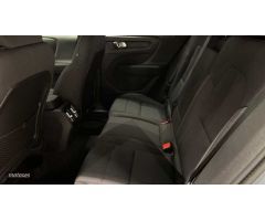 Volvo XC40 XC40 Recharge Core, Electrico Puro, Electrico de 2022 con 35.300 Km por 39.900 EUR. en Va