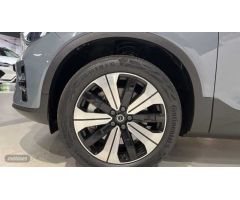 Volvo XC40 XC40 Recharge Core, Electrico Puro, Electrico de 2022 con 35.300 Km por 39.900 EUR. en Va