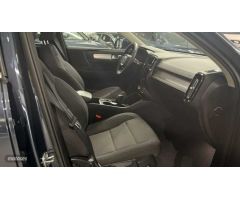 Volvo XC40 1.5 T5 RECHARGE INSCRIPTION EXP DCT 262 5P de 2022 con 40.000 Km por 30.900 EUR. en Valen