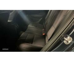 Volvo XC40 1.5 T5 RECHARGE INSCRIPTION EXP DCT 262 5P de 2022 con 40.000 Km por 30.900 EUR. en Valen