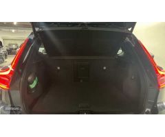 Volvo XC40 1.5 T5 RECHARGE INSCRIPTION EXP DCT 262 5P de 2022 con 40.000 Km por 30.900 EUR. en Valen