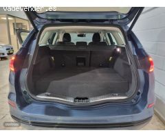 Ford Mondeo Hybrid de 2020 con 130.000 Km por 13.800 EUR. en Sevilla