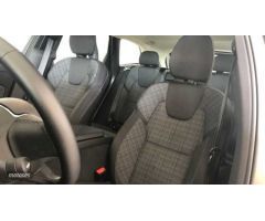 Volvo XC 60 Core, B4 Semihibrido, Diesel de 2024 con 28.750 Km por 42.600 EUR. en Almeria