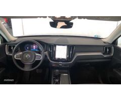Volvo XC 60 Core, B4 Semihibrido, Diesel de 2024 con 28.750 Km por 42.600 EUR. en Almeria