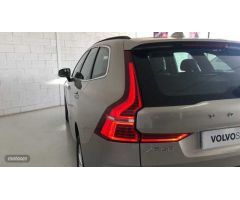 Volvo XC 60 Core, B4 Semihibrido, Diesel de 2024 con 28.750 Km por 42.600 EUR. en Almeria