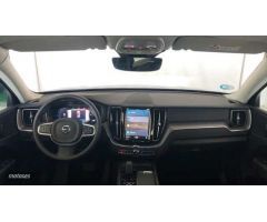 Volvo XC 60 Core, B4 Semihibrido, Diesel de 2024 con 28.630 Km por 42.600 EUR. en Almeria