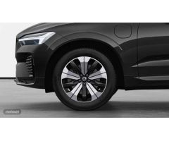 Volvo XC 60 2.0 T6 RECHARGE PLUS DARK AUTO 4WD 5P de 2024 con 1 Km por 61.500 EUR. en Madrid