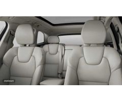 Volvo XC 60 2.0 T6 RECHARGE PLUS DARK AUTO 4WD 5P de 2024 con 1 Km por 61.500 EUR. en Madrid
