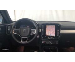 Volvo XC40 Core, B3 Mild hybrid, Gasolina de 2024 con 34.735 Km por 32.900 EUR. en Almeria