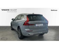 Volvo XC 60 2.0 T6 RECHARGE CORE AUTO 4WD 350 5P de 2024 con 17.057 Km por 45.900 EUR. en Madrid