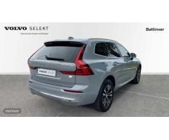 Volvo XC 60 2.0 T6 RECHARGE CORE AUTO 4WD 350 5P de 2024 con 17.057 Km por 45.900 EUR. en Madrid