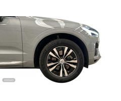 Volvo XC 60 2.0 T6 RECHARGE CORE AUTO 4WD 350 5P de 2024 con 17.057 Km por 45.900 EUR. en Madrid