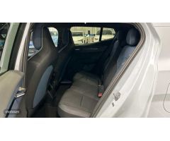 Volvo EX30 EX30 Core, Single Motor Extended Range, Electrico de 2024 con 20.500 Km por 33.500 EUR. e