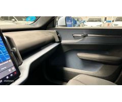 Volvo EX30 EX30 Core, Single Motor Extended Range, Electrico de 2024 con 20.500 Km por 33.500 EUR. e