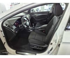 Hyundai i40 1.6 GDI Link de 2018 con 77.000 Km por 11.000 EUR. en Madrid