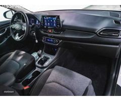 Hyundai i30 1.5 DPI Klass SLX 110 de 2024 con 16.385 Km por 19.990 EUR. en Guipuzcoa