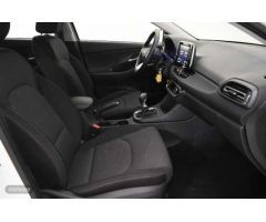 Hyundai i30 1.5 DPI Klass SLX 110 de 2024 con 18.200 Km por 19.990 EUR. en Guipuzcoa