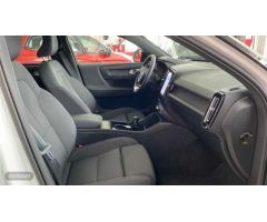 Volvo XC40 TODOTERRENO BEV 70KWH RECHARGE ULTIMATE 231CV 5P de 2023 con 19.729 Km por 41.900 EUR. en