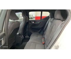 Volvo XC40 TODOTERRENO BEV 70KWH RECHARGE ULTIMATE 231CV 5P de 2023 con 19.729 Km por 41.900 EUR. en