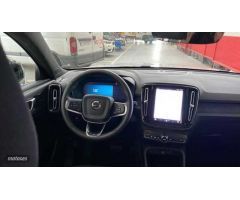 Volvo XC40 TODOTERRENO BEV 70KWH RECHARGE ULTIMATE 231CV 5P de 2023 con 19.729 Km por 41.900 EUR. en