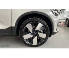 Volvo XC40 TODOTERRENO BEV 70KWH RECHARGE ULTIMATE 231CV 5P de 2023 con 19.729 Km por 41.900 EUR. en