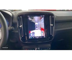 Volvo XC40 TODOTERRENO BEV 70KWH RECHARGE ULTIMATE 231CV 5P de 2023 con 19.729 Km por 41.900 EUR. en